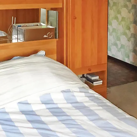 2 Bedroom Stunning Home In Chevron Chevron